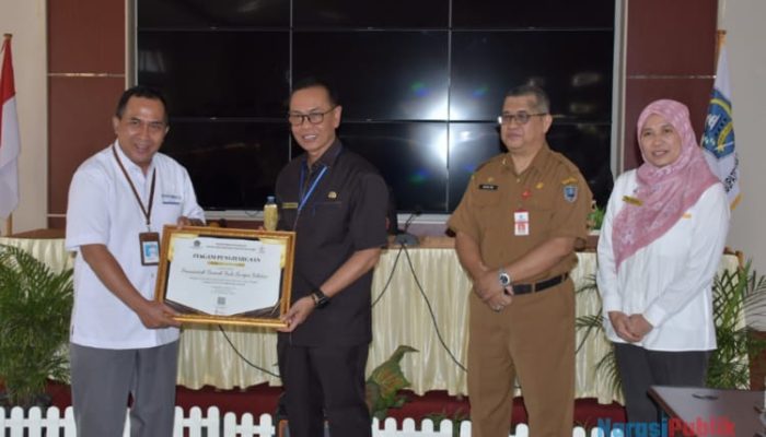 KPPN Barabai Berikan Penghargaan Untuk Kabupaten HSS