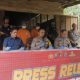 Kapolres HSS, AKBP Muhammad Yakin Rusdi saat memimpin press rilis ungkap kasus judi online. (Foto : Narasi Publik)