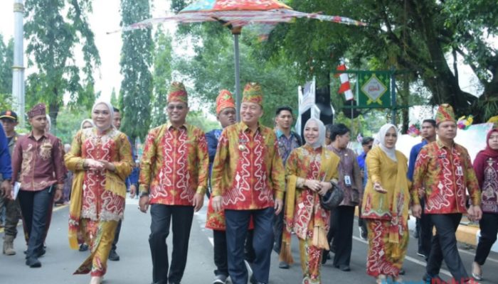 Harjad Ke-74 HSS, Plt Gubernur Muhidin dan Pj Bupati Endri Ajak Masyarakat Bersatu Bangun Banua