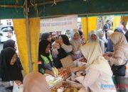 Meriahkan Harjad Ke-74, Ratusan Warga Geruduk Bazar Pangan Murah HSS