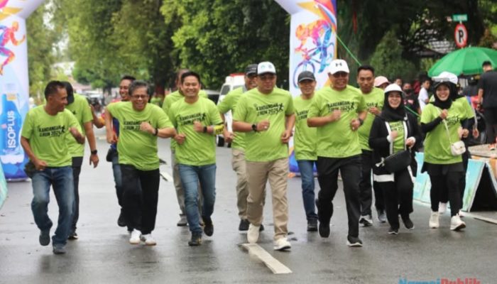 Semarak Harjad Ke-74, Pj Bupati Endri Lepas Ratusan Peserta Run HSS 2024