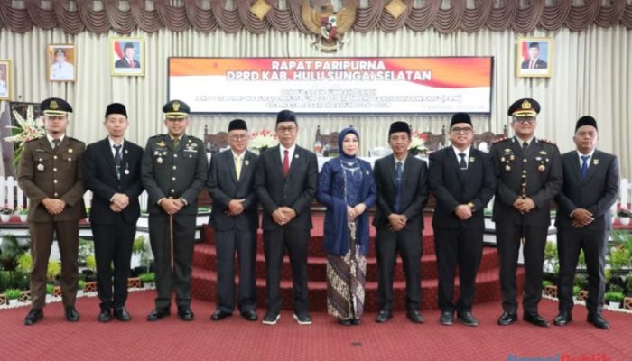 Sekda HSS Hadiri Pelantikan PAW Anggota DPRD, Risma Fakhriyatni Siap Kerjasama Bangun Daerah