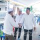Pj Bupati Tapin, Muhammad Syarifuddin saat bertakziah ke rumah almarhum H Mamar bin Sihan, ayahanda Wakil Bupati Tapin Terpilih, H Juanda. (Foto : Prokopim Tapin)