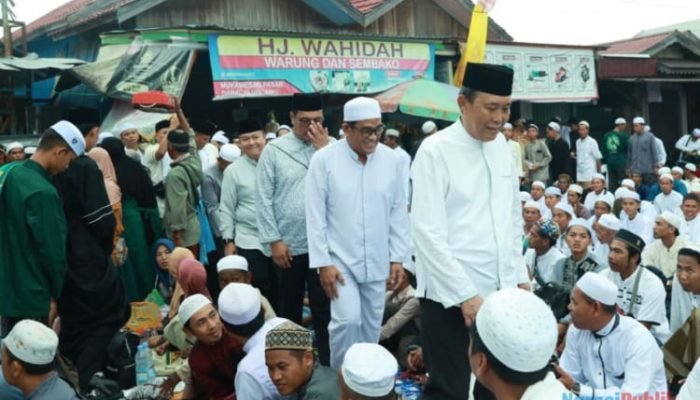 Sekda HSU Hadiri Haul Perdana Guru Danau Bersama Ribuan Jamaah
