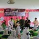 Pj Bupati HSU, Zakly Asswan saat menghadiri uji coba program pemberian makan bergizi gratis yang dilaksanakan Kodim 1001/HSU-BLG di SDN Murung Sari 1. (Foto : Pendim 1001/HSU-BLG)
