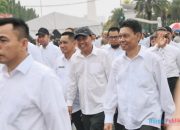 Meski Diguyur Hujan, Syafrudin Noor – Suriani Tetap Semangat Ikuti Gladi Bersih Pelantikan