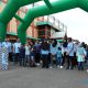 Wabup HSS, Suriani melepas ratusan peserta jalan sehat Telkomsel di Komplek Stadion 2 Desember Kandangan. (Foto : Prokopim HSS)