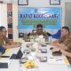Wakil Bupati (Wabup) HSS, Suriani saat mengikuti Rakor pengendalian Inflasi bersama Kemendagri RI secara virtual. (Foto : Diskominfo HSS)