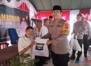 Ramadhan Berbagi, Polres HSS Bagikan Ratusan Bingkisan Sembako untuk Warga Daha Selatan