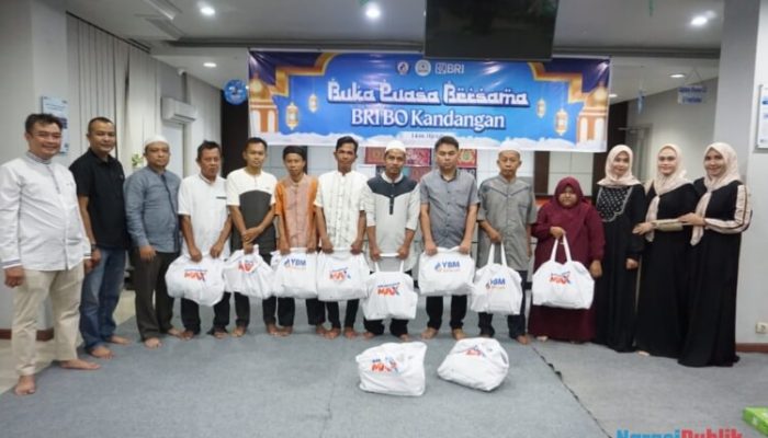 Ramadhan Berbagi, BRI Branch Office Kandangan Salurkan Puluhan Paket Sembako