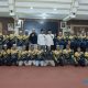 Bupati HSS, Syafrudin Noor foto bersama anggota Kerukunan BPK HSS usai buka puasa bersama. (Foto : Diskominfo HSS)