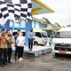 Wakil Gubernur Kalsel, Hasnuryadi Sulaiman melepas keberangkatan bus program mudik gratis Idul Fitri 1446 Hijriah. (Foto : MC Kalsel)