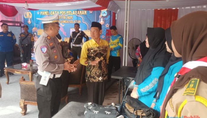 Pantau Pos Pelayanan, Wabup HSS Imbau Pemudik Tertib Berlalu Lintas dan Jaga Konsentrasi Berkendara