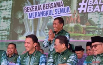 Bupati HSS, Syafrudin Noor saat menghadiri puncak acara peringatan Harjad Ke-22 Kabupaten Balangan. (Foto : Istimewa)
