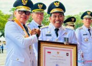 Berstatus Kinerja Tinggi, Pemkab HSS Diganjar Penghargaan EPPD di Hari OTDA 2025