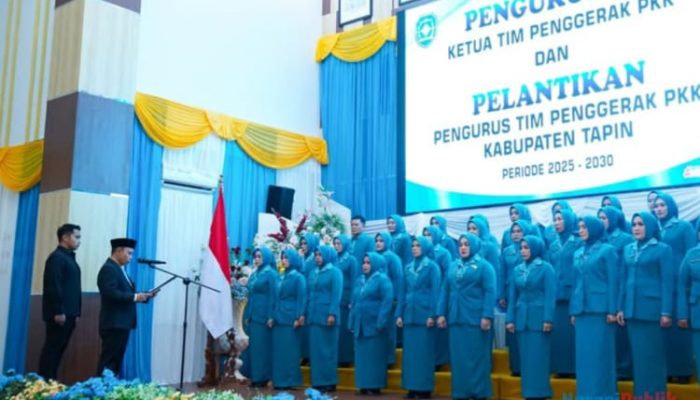 Bupati H Yamani Resmi Lantik Pengurus TP PKK Tapin Periode 2025-2030
