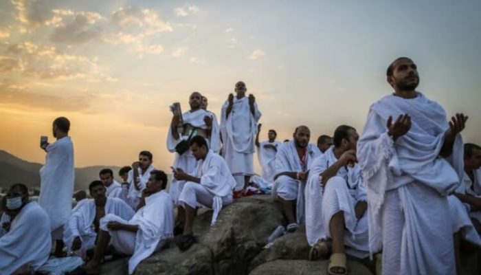 Jabal Uhud: Saksi Sejarah Perang Uhud yang Kini Jadi Tempat Ziarah Jamaah Haji Seluruh Dunia