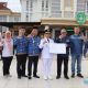 Bupati Tapin, H Yamani menerima laporan hasil reboisasi dan rehabilitasi hutan dari PT BRE. (Foto : Prokopim Tapin)