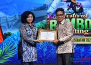 Festival Bamboo Rafting 2025 Resmi Ditutup, Pemkab HSS Terima Penghargaan Event Nasional dari Kemenparekraf