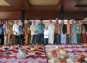 Beri Semangat Dukungan, Bupati dan Ketua TP PKK HSS Kunjungi Kafilah MTQ 2025