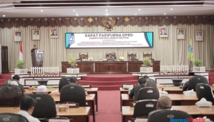 Fraksi DPRD HSS Sampaikan Pandangan Umum Ranperda Perubahan Pajak dan Retribusi Daerah