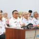Bupati Tapin, H. Yamani dan Wabup Tapin, H. Juanda saat mengikuti rakor bersama KPK. (Foto : Prokopim Tapin)