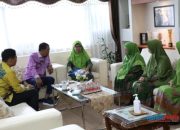 Bupati HSS Terima Kunjungan Muslimat NU, Tegaskan Dukungan untuk Program Keagamaan