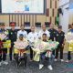 Bupati Tapin, Yamani berfoto bersama usai menyerahkan bonus kepada para atlet Forda yang berprestasi. (Foto : Prokopim Tapin)