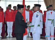 Bupati HSS Kukuhkan 32 Anggota Paskibraka Tahun 2025