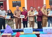Bupati Kapuas Serahkan Bantuan untuk Korban Kebakaran