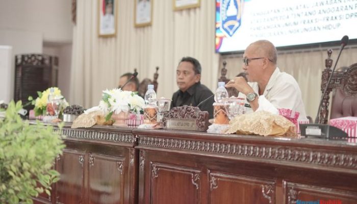 Fraksi DPRD HSS Sampaikan Pandangan Umum Ranperda Perlindungan dan Pengelolaan Lingkungan Hidup
