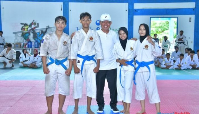 Hadiri Pelatda dan Uji Kenaikan Tingkat Kempo Se-Kalsel, Wabup HSS Beri Motivasi Para Atlet