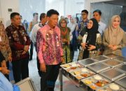 Wabup HSS Resmikan Uji Coba Dapur MBG, Ribuan Siswa Jadi Penerima Awal