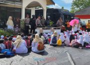 Kunjungan Edukatif, Anak PAUD Al-Madani Antusias Belajar di Markas Brimob Tapin