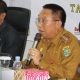 Wakil Bupati Tapin, H. Juanda saat memimpin rapat evaluasi MPP tahun 2025. (Foto : Prokopim Tapin)