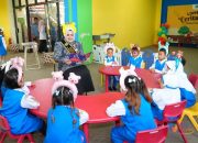 Dorong Minat Baca, Bunda Literasi Tapin Ajarkan Membaca Nyaring Pada Anak