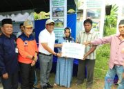 Sinergi Pemda dan BAZNAS, Bupati HSU Serahkan Bantuan Rumah Layak Huni