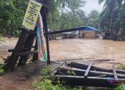 Sungai di Loksado Meluap, Puluhan Rumah Terendam dan Dua Jembatan Putus