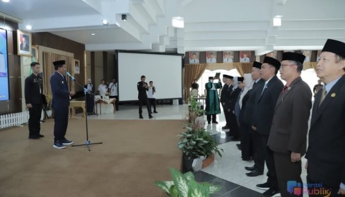Penyesuaian Nomenklatur, 10 Pejabat Tinggi Pratama Pemkab HSS Dikukuhkan