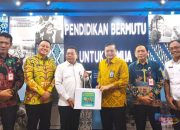 Tingkatkan Mutu Pendidikan, Bupati Wiyatno Paparkan Program Pendidikan Hebat Kapuas Bersinar  di Kemendikdasmen