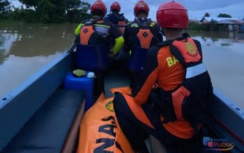 Proses evakuasi jenazah remaja yang tenggelam di Sungai Martapura, kawasan Cindai Alus, Kabupaten Banjar. (Dok. Kansar Banjarmasin)