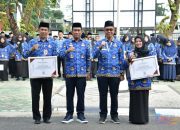Bupati Syafrudin Noor Serahkan Penghargaan Nasional Kepada Dispersip HSS