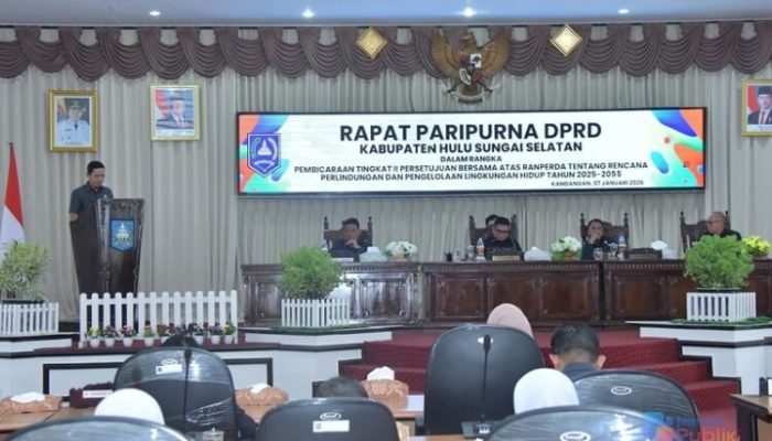 Tujuh Fraksi DPRD HSS Setujui Perda Perlindungan Lingkungan