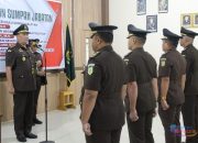 Rotasi Jabatan, Kepala Kejari HSS Lantik Empat Pejabat Baru