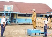 Jadi Pembina Apel di SMPN 1 Daha Selatan, Wabup HSS Ajak Siswa Hormati Guru