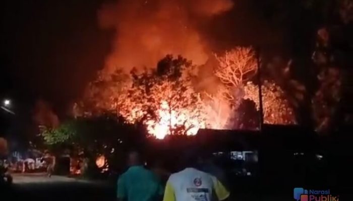 Dilahap Sijago Merah, Tiga Rumah di Desa Tabihi Padang Batung HSS Terbakar