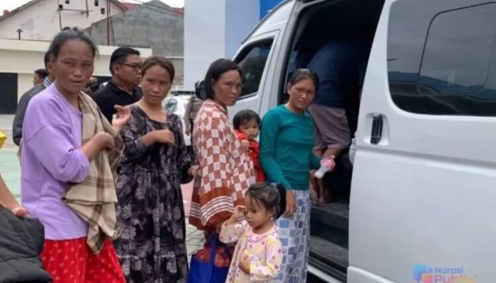 Sempat Terdampar di Perairan Boul, Imigrasi Palu Pindahkan 15 WNA Filipina ke Rudenim Manado