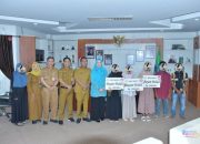 Bupati dan Ketua TP PKK HSS Salurkan Beasiswa untuk Anak Korban Kekerasan