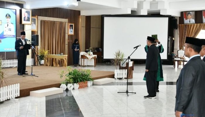 Perkuat Pelayanan Kependudukan, Kusairi Resmi Dilantik Menjadi Kepala Disdukcapil HSS