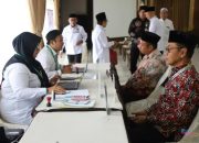 Sekda HSS Pimpin Gerakan Keteladanan Zakat Pimpinan Baznas